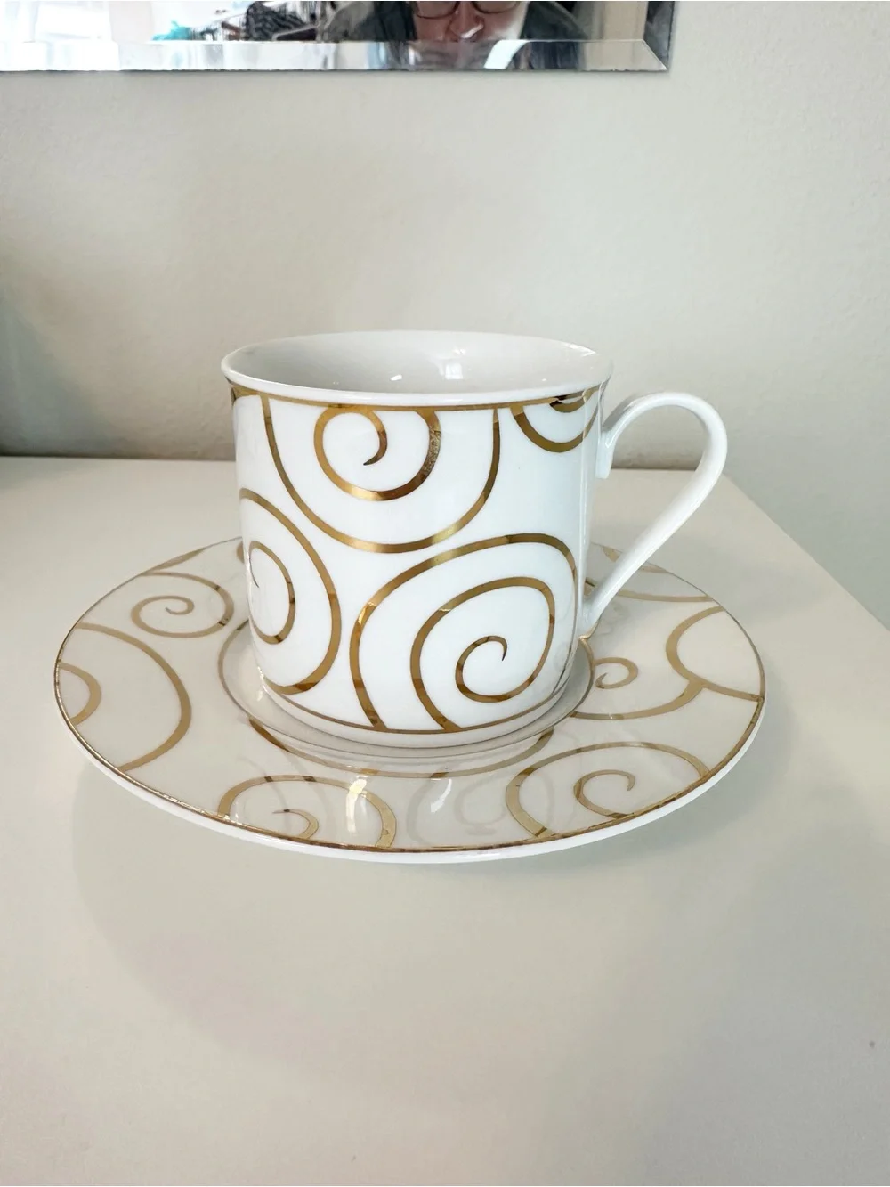 Pier 1 Porcelain Gold Swirl Tea Cups and Saucers -set of 6